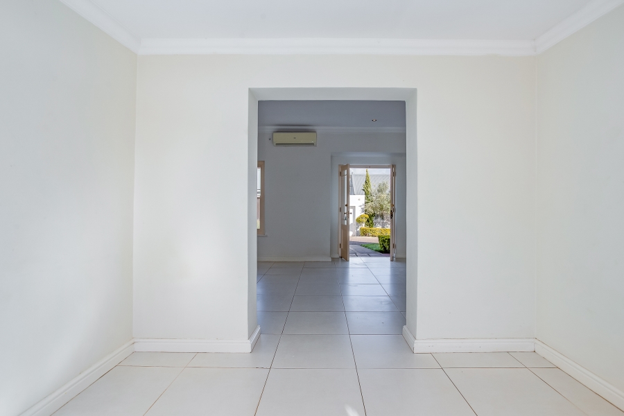 To Let 3 Bedroom Property for Rent in Franschhoek Western Cape